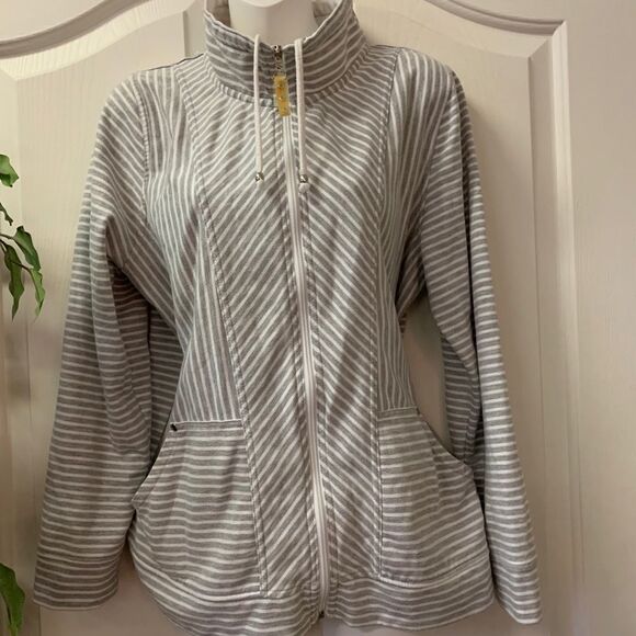 Onque Casuals Jacket  - Picture 2 of 7